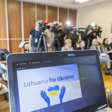 Ukrainos ir Lietuvos ministrės pasirašė manifestą dėl Rusijos veiksmų grobiant vaikus