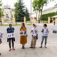 Prie Baltarusijos ambasados – profsąjungų piketas