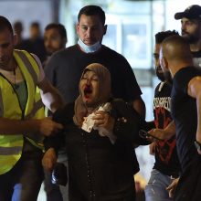 Jeruzalėje – nauji susirėmimai: guminėmis kulkomis sužeista dešimtys žmonių