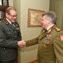 Nyderlandų sausumos pajėgų vadas: matau Lietuvoje kariams gerėjančias sąlygas
