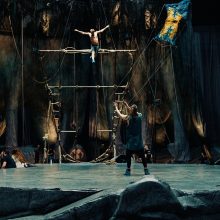 „Siemens“ arenoje įsikūrusi „Cirque du Soleil“ trupė parodė užkulisius