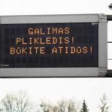 Vairuotojai įspėja: Kaune susidarė pirmas plikledis