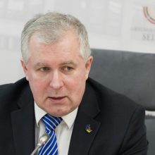 Atsistatydina krašto apsaugos ministras A. Anušauskas 