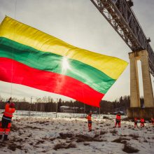 „Lietuvos geležinkeliai“ vėl išradingai sveikina Lietuvą