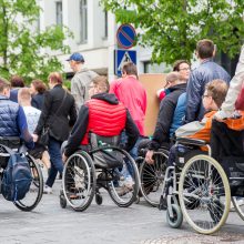 Pasigenda informacijos, kaip karo atveju elgtis neįgaliesiems