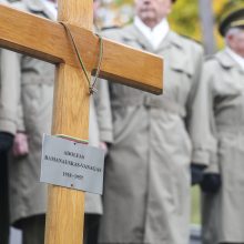 Su sovietų okupacija kovojusiam partizanų vadui – pagarba ir gėlių vainikai