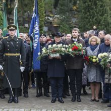 Su sovietų okupacija kovojusiam partizanų vadui – pagarba ir gėlių vainikai