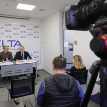 Vilniaus rajono savivaldybės opozicija piktinasi: diskriminuojami lietuviai