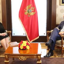 Ambasadorė J. Raguckienė įteikė skiriamuosius raštus Juodkalnijos prezidentui