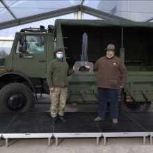 Lietuvos kariuomenę pasiekė nauja 142 „Unimog“ sunkvežimių partija