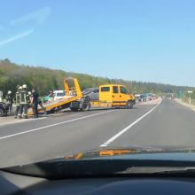 Kelyje Kaunas-Lapės-Jonava per avariją nukentėjo trys žmonės