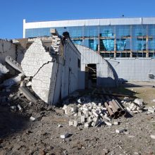 Karas: tęsiasi apšaudymai – Ukrainos atominė elektrinė vėl atjungta
