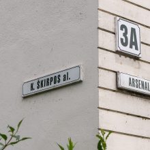 Vilnius trina K. Škirpos alėją, o Kaune – tyla