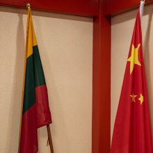 Lietuvos ambasadą Pekine pasiūlyta pervadinti Reikalų patikėtinio biuru
