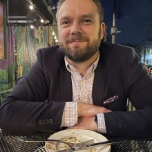 Maisto kritikas M. Kurlyandchikas: kiekviename meniu pasigendu šaltibarščių ir cepelinų