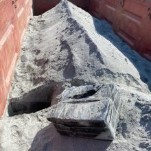 Baltarusiškas krovinys ir vėl su staigmenomis: po statybinėmis medžiagomis – kontrabanda