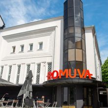Atsiveria legendinis kino teatras „Romuva“: namai menui ir kultūrai