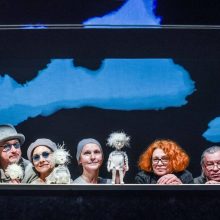Vilniaus teatro „Lėlė“ premjeroje „Debesys“ – pasaulio pažinimas