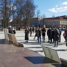 Nuo suvaržymų pavargę menininkai Vilniuje surengė protestą