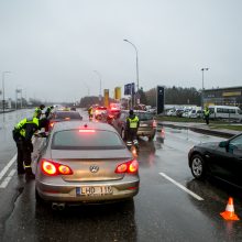 Ilgąjį savaitgalį pro blokpostus Kaune veržėsi tūkstančiai vairuotojų: tarp jų – girti ir beteisiai