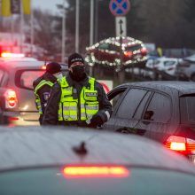 Ilgąjį savaitgalį pro blokpostus Kaune veržėsi tūkstančiai vairuotojų: tarp jų – girti ir beteisiai