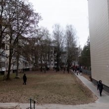 Gaisras Vilniuje lokalizuotas: pastebėtas galimai suaugusio žmogaus kūnas, nerastas dingęs vaikas