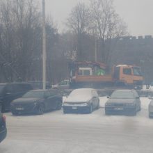 Vilniaus gatvėse – avarijų gausa: tarp jų – ir iš įvykio vietos pasišalinęs „City Bee“ vairuotojas
