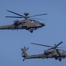 JAV patvirtino 12 mlrd. dolerių vertės sraigtasparnių „Apache“ pardavimą Lenkijai
