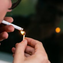 KPMG tyrimas: kas penkta Lietuvoje surūkoma cigaretė yra nelegali