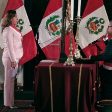 Peru prezidentė pateko į „Rolexgeito“ skandalą: atsistatydino šeši ministrai