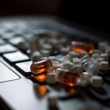 Kirtis tamsiojo interneto nusikaltėliams: uždarytas narkotikų prekybos tinklalapis