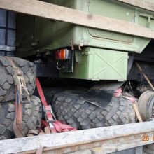 Sulaikytas iš Baltarusijos į Lietuvą gabentas karinis sunkvežimis