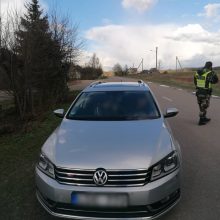 Automobiliu, manoma, link Vakarų Europos vežti aštuoni prieblobsčio Lietuvoje laukę čečėnai