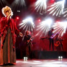 A. Smilgevičiūtė ir grupė „Skylė“ albumo pristatymą pavertė žemaitiška roko opera