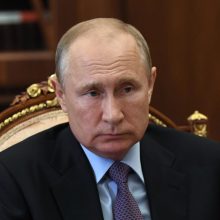Rusijos tyrėjai atlieka kratas Kremliaus kritikų namuose