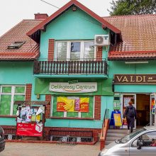 Lietuviška sala Lenkijoje: neprivalomos „privalomos“ kaukės ir paguodos šaldytuvas