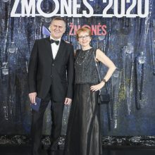 Apdovanojimai „Žmonės 2020“ subūrė ryškiausias garsenybes