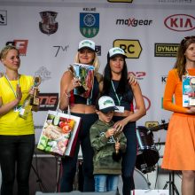Vairuojančių moterų lenktynėse „Damų Rally 2020“ – netikėti išbandymai
