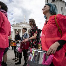 Apie 500 žmonių Vilniuje reikalavo užtikrinti LGBT bendruomenės teises 