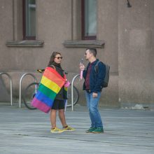 LGBT eitynės Kaune: šimtai pareigūnų, minios žmonių, atėjo ir V. Šustauskas