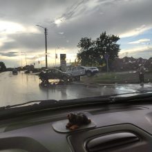 Kaune – avarija: saugos tarnybos automobilis užlėkė ant šaligatvio