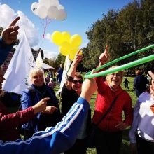 Draugystės parke rinkosi šeimos: „Kaunas Pride“ eitynės kelia daug aistrų ir priešpriešos