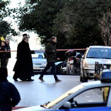 Atėnuose prie bažnyčios driokstelėjo sprogimas, sužeistas ir policininkas