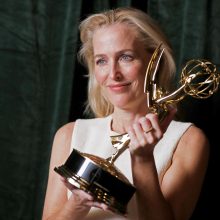 „Emmy“ ceremonijoje – „Netflix“ „Karūnos“ ir „Karalienės gambito“ triumfas
