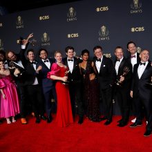 „Emmy“ ceremonijoje – „Netflix“ „Karūnos“ ir „Karalienės gambito“ triumfas