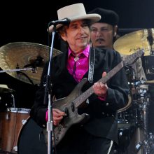 B. Dylano dainų katalogą perima „Universal Music“
