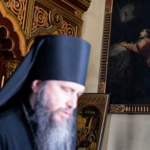 Ortodoksų vadovas perdavė atsiskirti nuo Maskvos siekiančio kunigo bylą Bažnyčios teismui