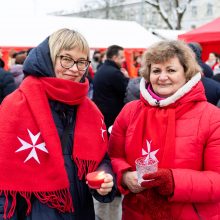 D. Nausėdienė vaišino maltiečių sriuba ir ragino aukoti seneliams