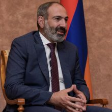 Armėnijos premjeras pasikalbėjo telefonu su R. T. Erdoganu