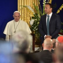 Airijoje viešintis popiežius pripažino skausmą ir gėdą dėl lytinio išnaudojimo